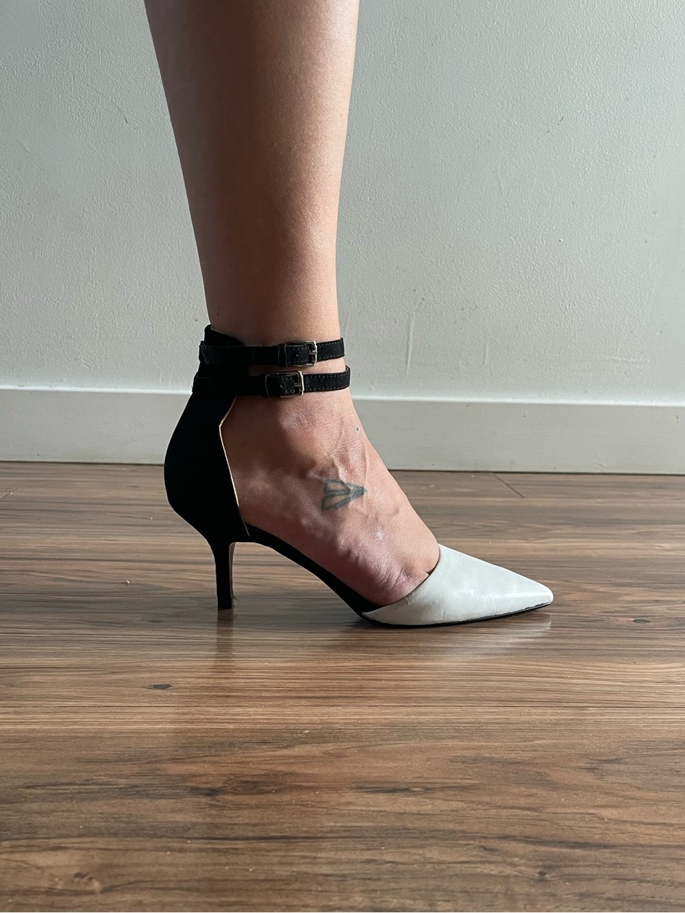 Zara Two-Tone Pointed Ankle-Strap Pump - Black & White